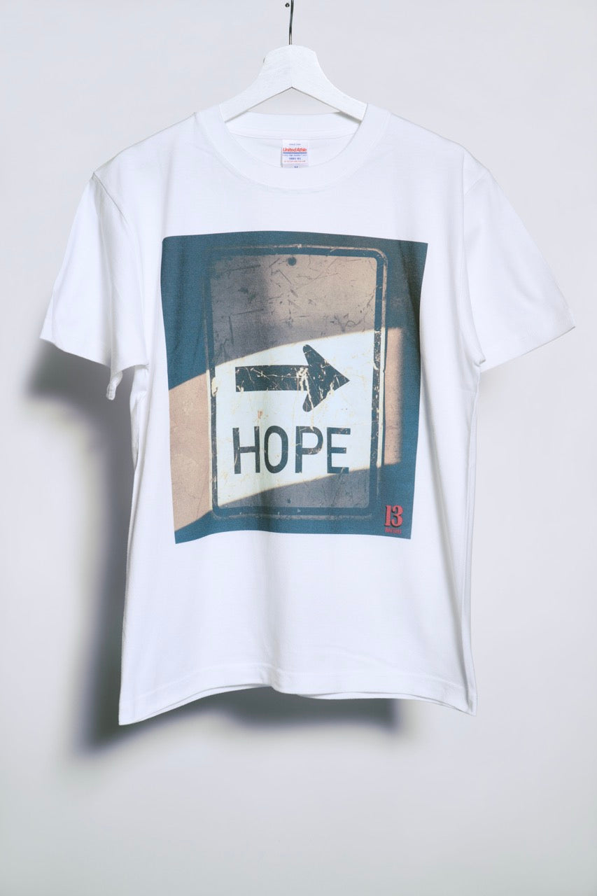 Rol3ert Tシャツ「HOPE」ホワイト／ブラック